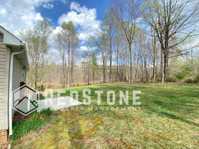Building Photo - 3903 Johns Creek Dr