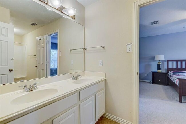 Building Photo - 8018 Prairie Sage Dr