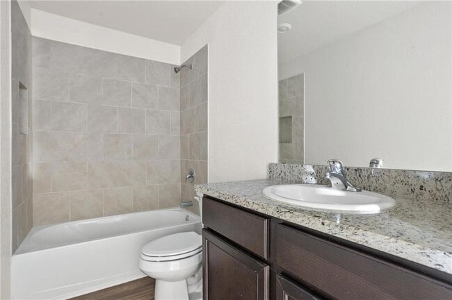 Building Photo - 201 Cres Park Dr