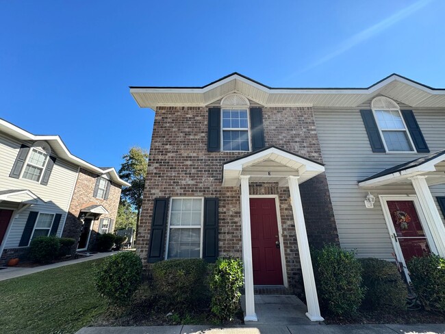 Primary Photo - Myrtle Beach - 2 Bedroom / 1.5 Bath Townhome