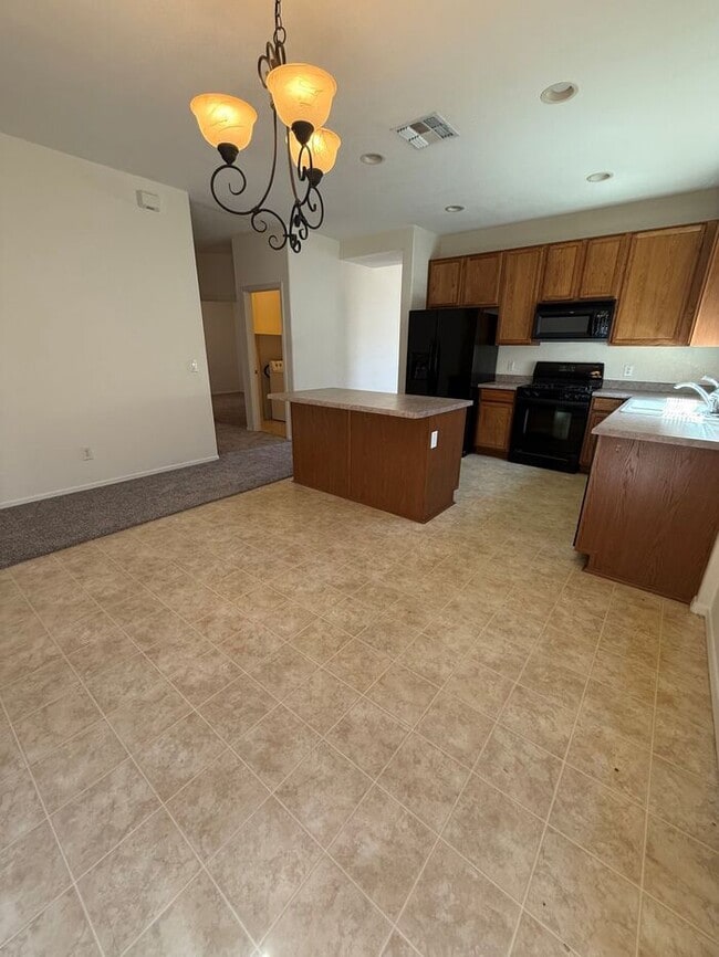 Building Photo - 10258 E Wasp Spring Dr