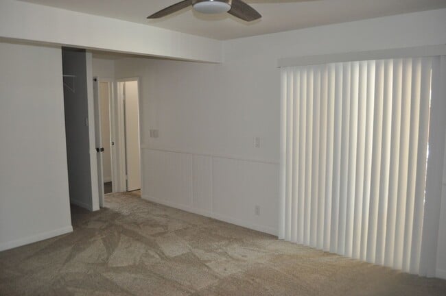 Building Photo - 4BR/2BA Single Family Poway Home “Single L...