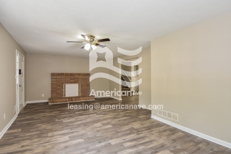 Building Photo - 4030 Maurice St