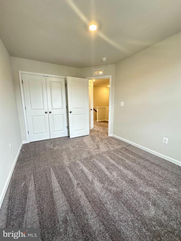 Building Photo - 327 Sandy Btm Cir