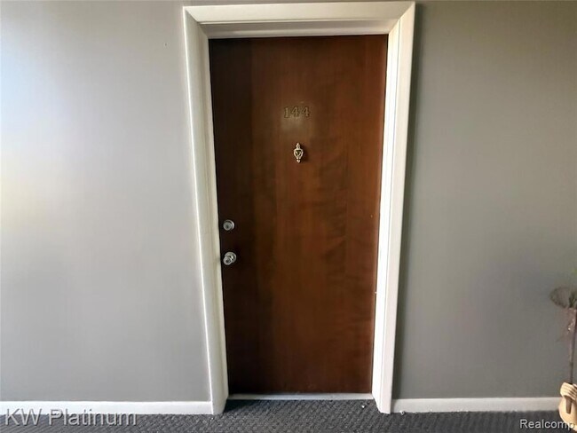 Building Photo - 16870 Edloytom Way