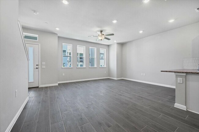 Building Photo - 9015 Cattle Baron Path