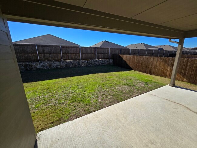Building Photo - 902 Old Blf Ln