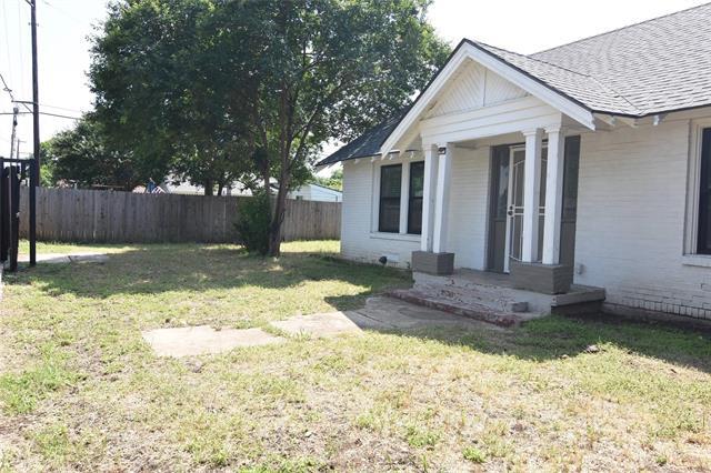 Building Photo - 1102 Elmhurst Pl