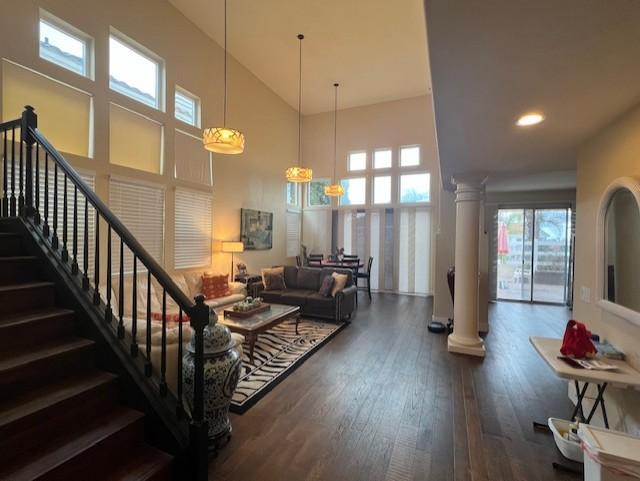 Building Photo - 5175 Via Seville