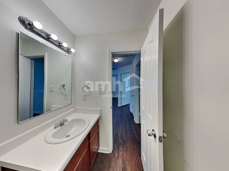 Building Photo - 4527 Belmar Place Rd