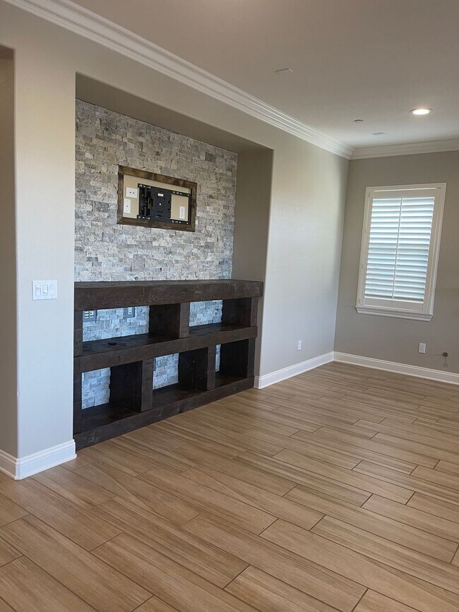 Building Photo - Exquisite 5-Bedroom, 3.5-Bath Home in Coveted Morgan Hill Estates