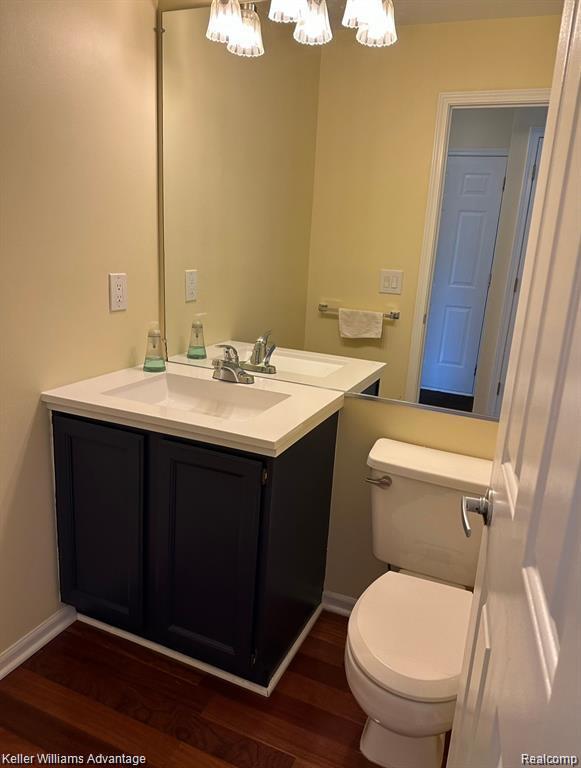 Building Photo - 45655 Larchmont Dr