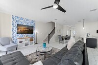 Building Photo - 1128 Challenge Dr