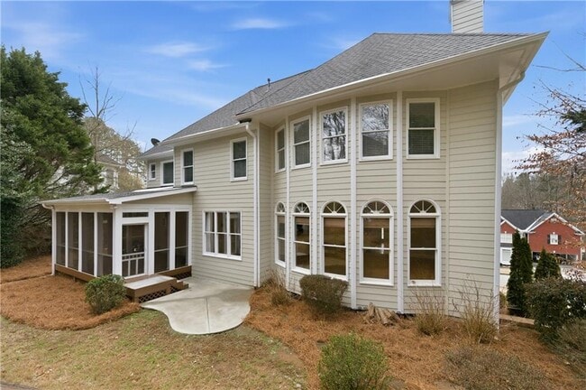 Building Photo - 2570 Wood Creek Ct NE