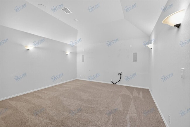 Building Photo - 911 Birchwood Dr