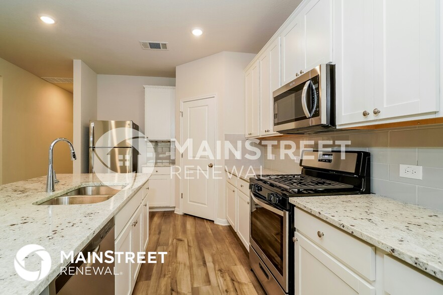 Building Photo - 110 Babblebrook Way