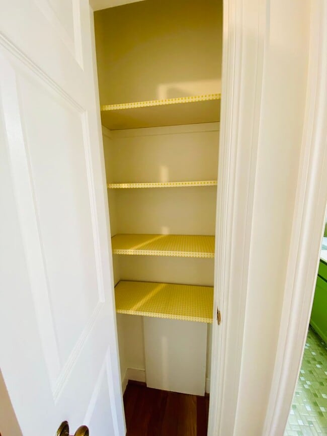 Building Photo - 3810 Hermitage Rd