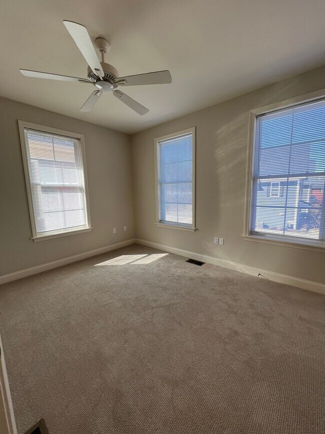 Building Photo - 107 Bayberry Cir