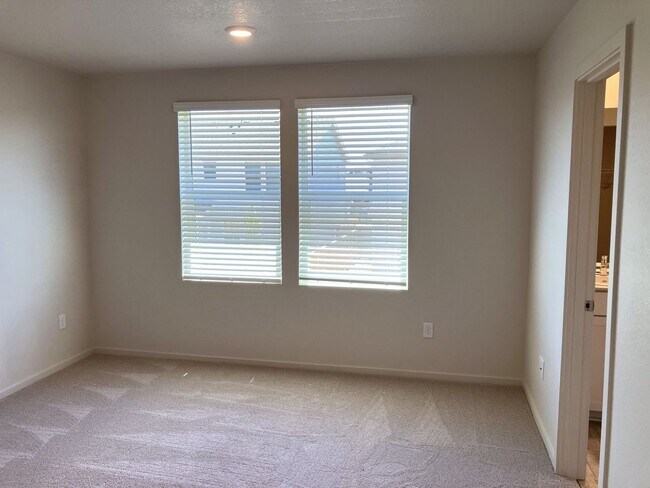 Building Photo - Brand New Three Bedroom Home in East Park Village!