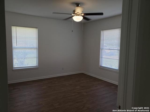 Building Photo - 600 Antler Dr