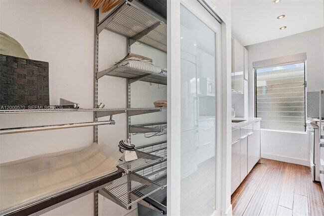 Building Photo - 1050 Pennsylvania Ave