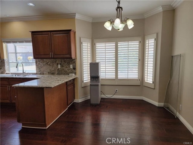 Building Photo - 2825 Plaza del Amo