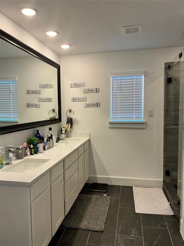 Building Photo - 8911 Cave Spgs Mews