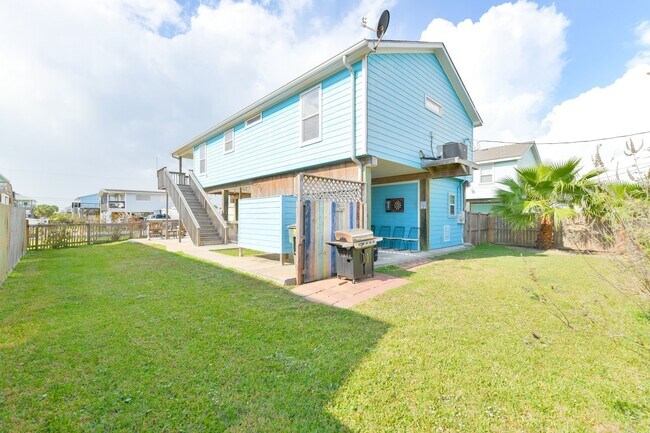 Building Photo - 4131 Jackson Dr