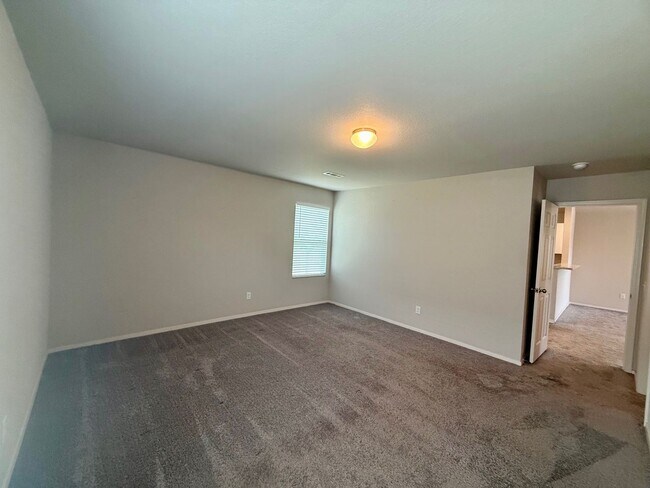 Building Photo - 8609 Westwood Crk Dr