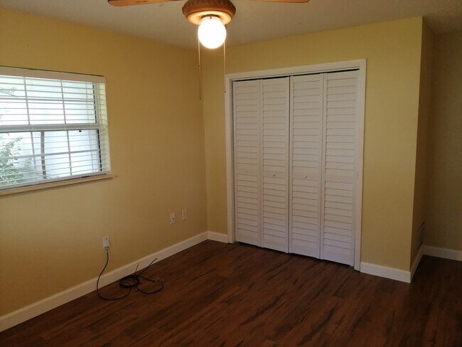 Building Photo - 3160 SE 30th Terrace