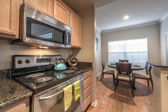 Building Photo - 2 bedroom in Dallas TX 75204