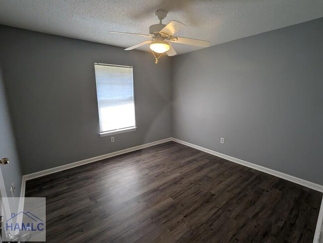 Building Photo - 67 Rosebud Ct