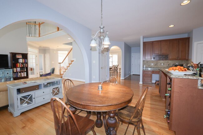 Building Photo - BEAUTIFUL SINGLE FAMILY HOME IN LANSDOWNE