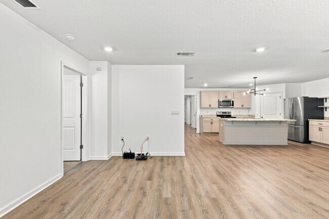 Building Photo - 3284 Chapelwood Dr