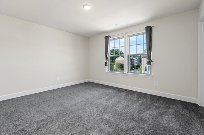 Building Photo - 2962 Chalkstone Pl