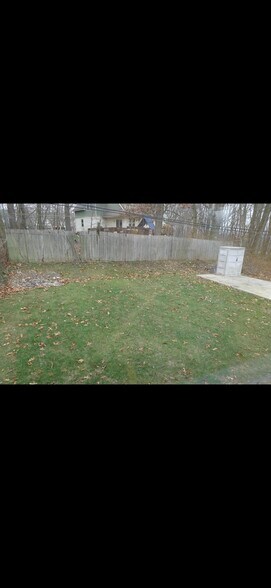 Building Photo - 278 Valley View Road