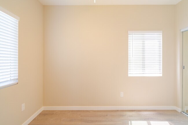 Building Photo - 5041 Art St