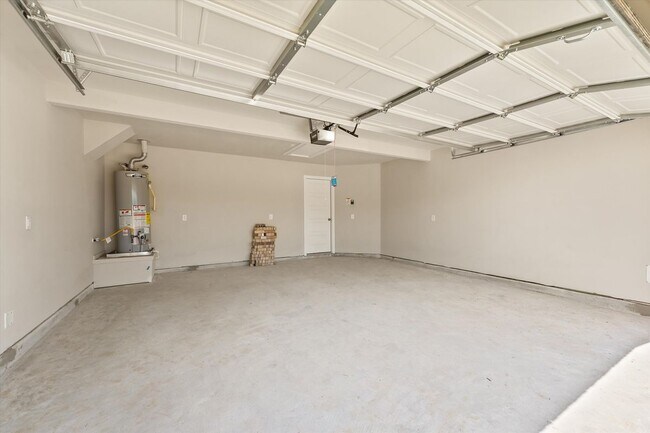 Building Photo - 10423 Cloud Nine Ct