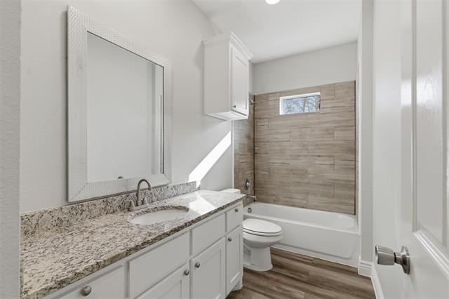 Building Photo - 3304 Langford St