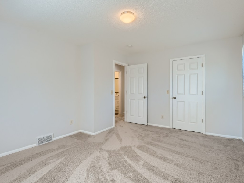 Building Photo - 9858 Tyler St NE