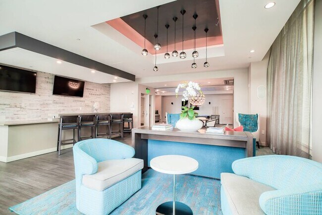 Building Photo - 505 Congress St