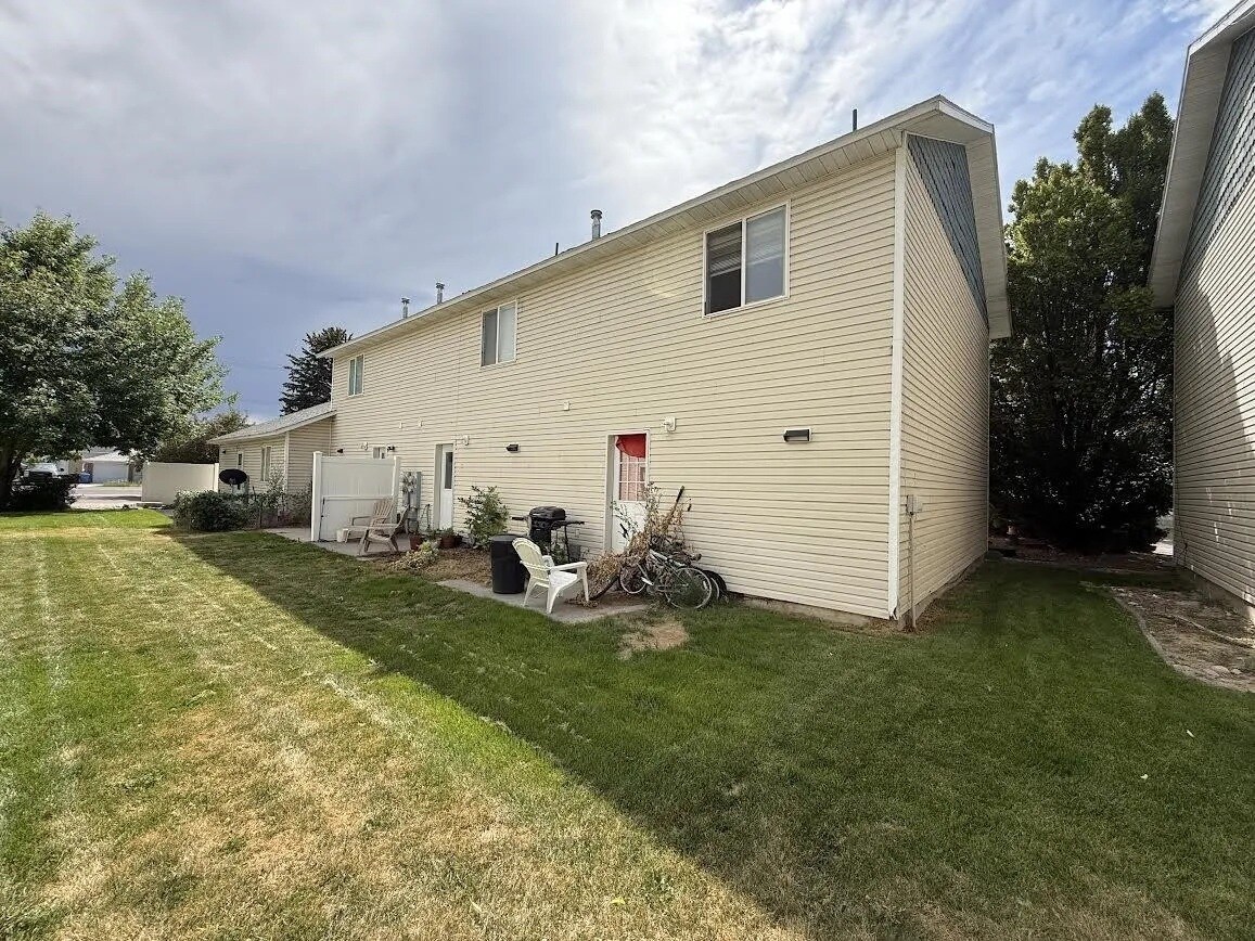 Building Photo - 1100 W Quinn Rd