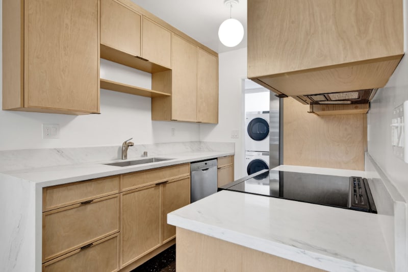 Building Photo - 7767 Hollywood Blvd