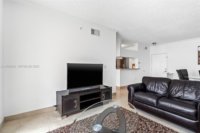 Building Photo - 17150 N Bay Rd