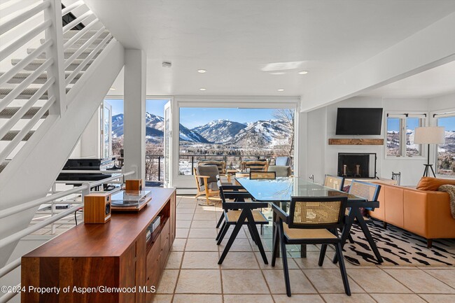 Building Photo - 182 Bennett Pl