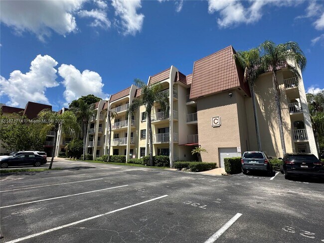 Primary Photo - 9301 SW 92nd Ave