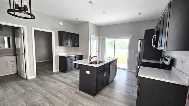 Building Photo - 10446 Kidron Ave