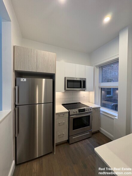 Building Photo - 19 Queensberry St