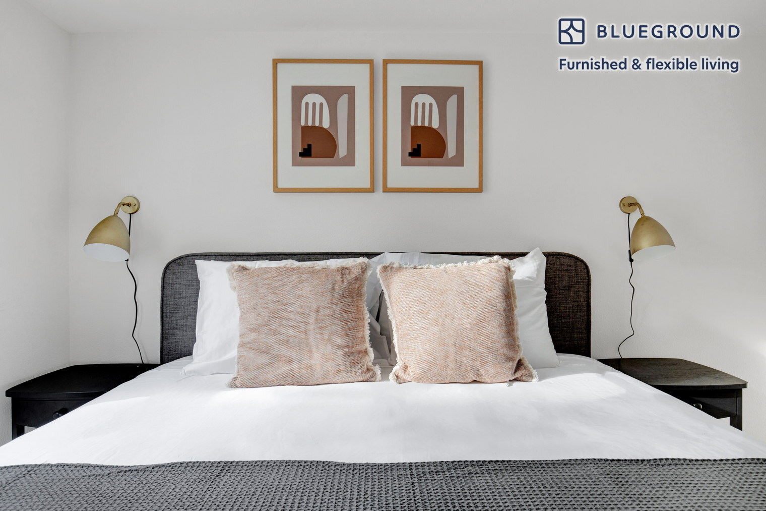 Building Photo - 250 Bellevue Way NE