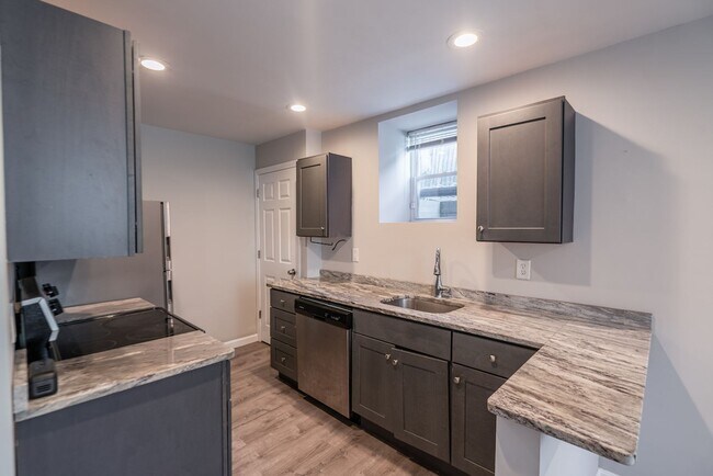 Building Photo - 9 Veto St